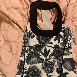 Lulu lemon workout top